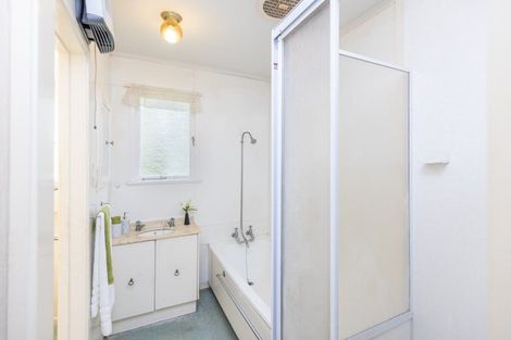 Photo of property in 24 Beverley Crescent, Hillcrest, Hamilton, 3216