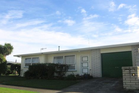 Photo of property in 10 Ajax Place, Highbury, Palmerston North, 4412