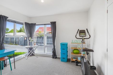 Photo of property in 24 Pembroke Street, Avondale, Christchurch, 8061