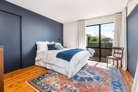 Photo of property in 69a Beachville Road, Redcliffs, Christchurch, 8081