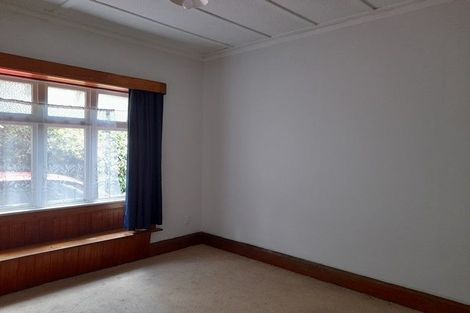 Photo of property in 42 Knowles Street, Terrace End, Palmerston North, 4410