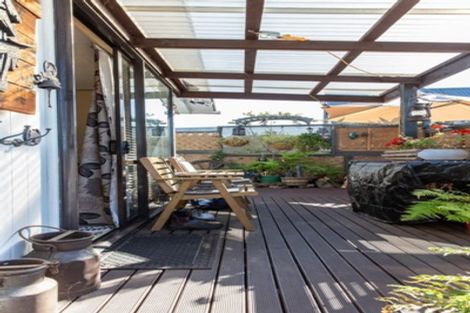 Photo of property in 8 Greenpark Way, Greerton, Tauranga, 3112