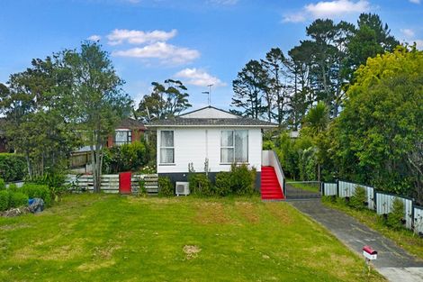 Photo of property in 5 Allington Road, Massey, Auckland, 0614