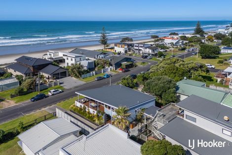 Photo of property in 16a Shaw Road, Waihi Beach, 3611