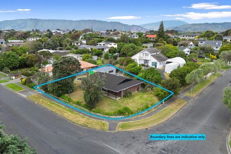 Photo of property in 62 Queens Road, Waikanae Beach, Waikanae, 5036