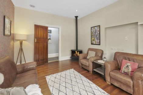 Photo of property in 2 Gamblins Road, Saint Martins, Christchurch, 8022