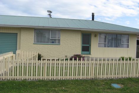 Photo of property in 2-4 Douglas Road, Amberley, 7410