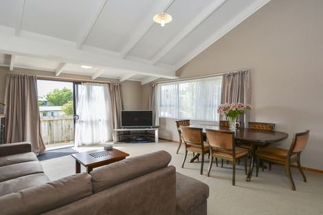 Photo of property in 17 Dunton Drive, Welcome Bay, Tauranga, 3112