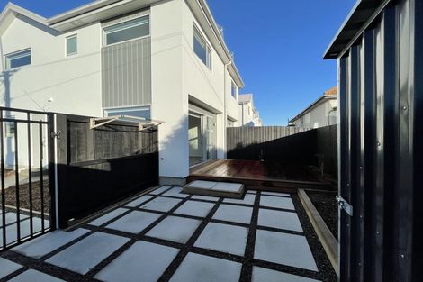 Photo of property in 1/51 Hills Road, Edgeware, Christchurch, 8013