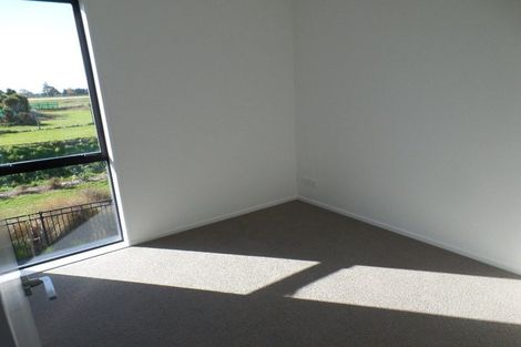 Photo of property in 24 Piripiri Place, Broomfield, Christchurch, 8042