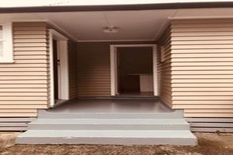 Photo of property in 1/2 Esperanto Road, Papatoetoe, Auckland, 2025