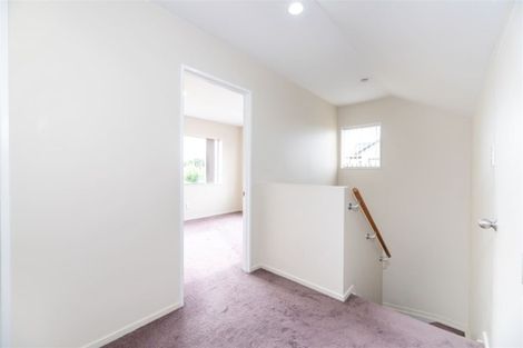 Photo of property in 10 Whitbourne Heights, Manurewa, Auckland, 2105