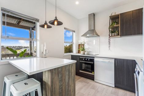 Photo of property in 12a Matai Road, Stanmore Bay, Whangaparaoa, 0932