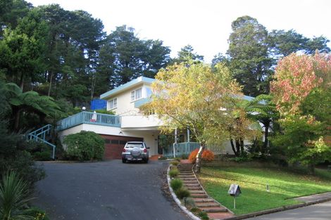 Photo of property in 5 Tiniroa Grove, Silverstream, Upper Hutt, 5019