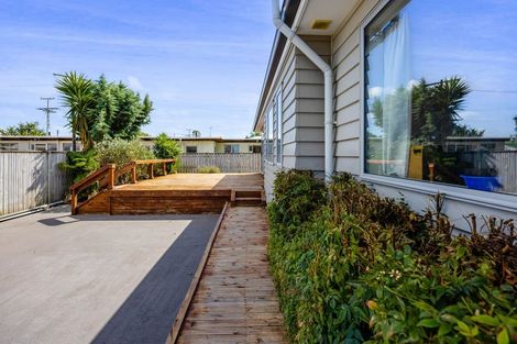 Photo of property in 90 Reid Avenue, Hawera, 4610