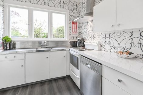 Photo of property in 310 Beresford Street, Saint Leonards, Hastings, 4120