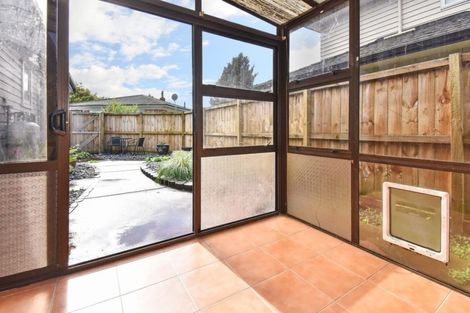 Photo of property in 6 Alpha Street, Papakura, 2110