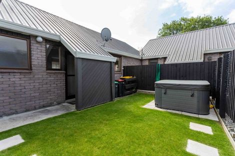 Photo of property in 60b Mcfaddens Road, St Albans, Christchurch, 8052