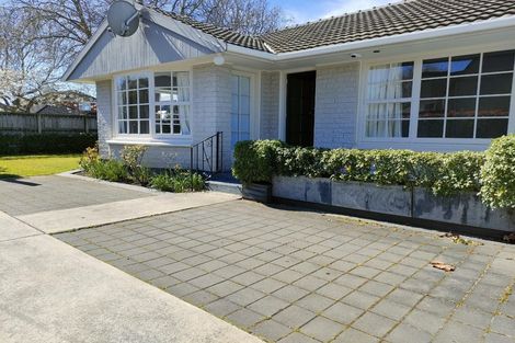 Photo of property in 1/34 Jeffreys Road, Fendalton, Christchurch, 8052