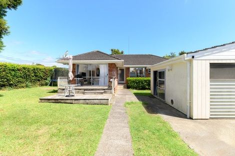 Photo of property in 72 Salisbury Road, Birkdale, Auckland, 0626