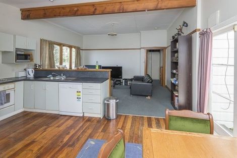 Photo of property in 20 Asquith Terrace, Brooklyn, Wellington, 6021