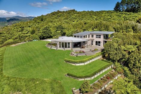 Photo of property in 102 Kuku East Road, Kuku, Levin, 5570