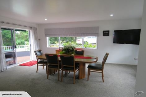 Photo of property in 327 Kaipara Road, Papakura, 2582