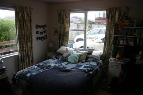 Photo of property in 1 Flint Way, Northland, Wellington, 6012