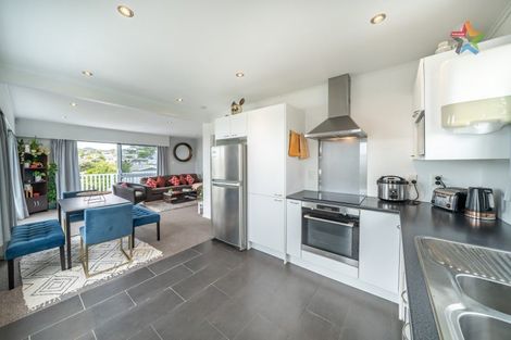 Photo of property in 27a Cypress Drive, Maungaraki, Lower Hutt, 5010