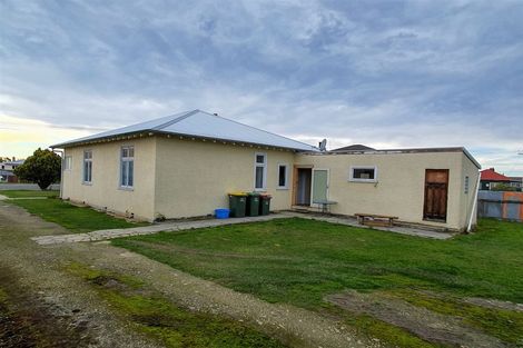 Photo of property in 17 George Street, Waimate, 7924