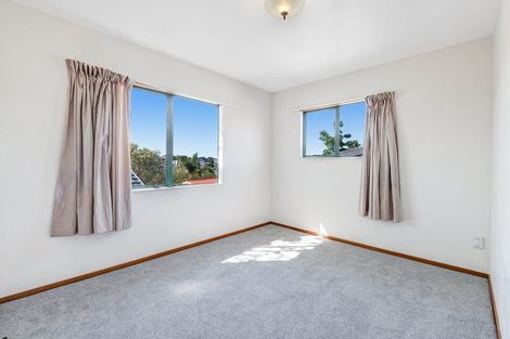 Photo of property in 14 Jean Place, Stanmore Bay, Whangaparaoa, 0932