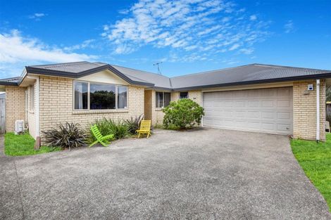 Photo of property in 6 Mckenzie Place, Rototuna North, Hamilton, 3210