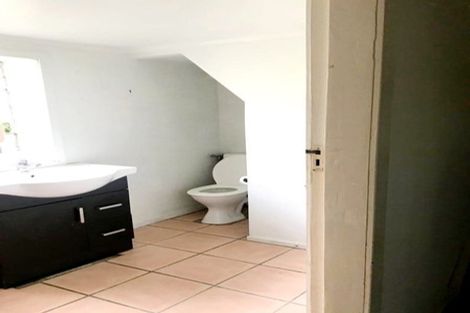 Photo of property in 233 Portage Road, Green Bay, Auckland, 0604