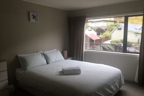 Photo of property in 6a Watts Road, Fernhill, Queenstown, 9300