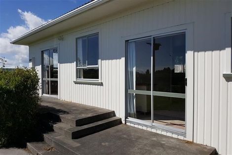 Photo of property in 92 Windsor Road, Inglewood, 4386