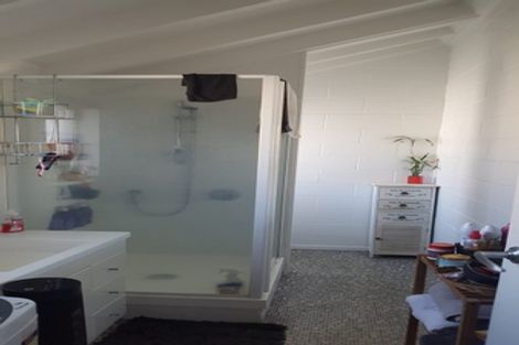 Photo of property in 18/125 Queens Drive, Lyall Bay, Wellington, 6022