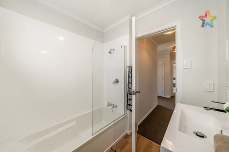 Photo of property in 110b Wellington Road, Wainuiomata, Lower Hutt, 5014