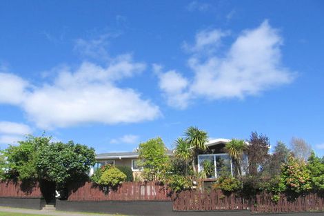Photo of property in 52 Rokino Road, Hilltop, Taupo, 3330