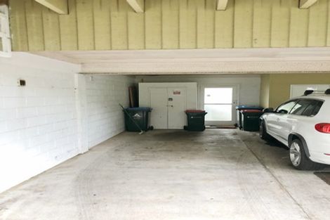 Photo of property in 1/16 Green Lane East, Remuera, Auckland, 1050