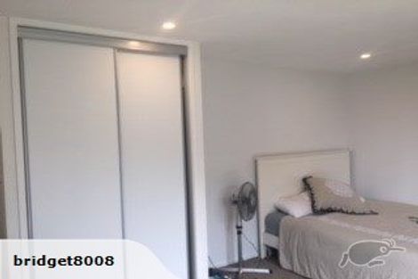 Photo of property in 2/50a Target Road, Totara Vale, Auckland, 0629