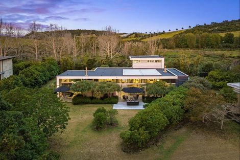 Photo of property in 64 Taumata Road, Omaha, 0986