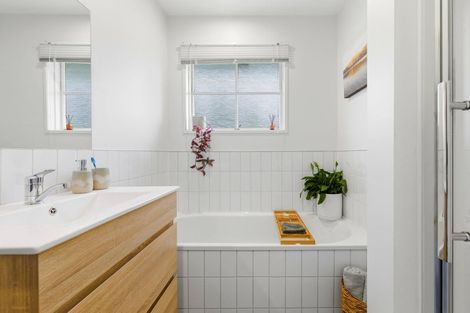 Photo of property in 3 Cowper Place, Avondale, Christchurch, 8061