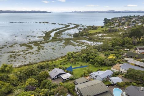 Photo of property in 1/44 Rewarewa Road, Te Atatu Peninsula, Auckland, 0610