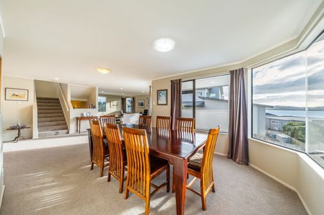 Photo of property in 5 Bowsprit Way, Whitby, Porirua, 5024