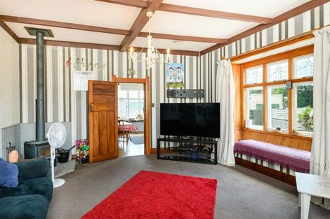 Photo of property in 14 Hunia Street, Marton, 4710