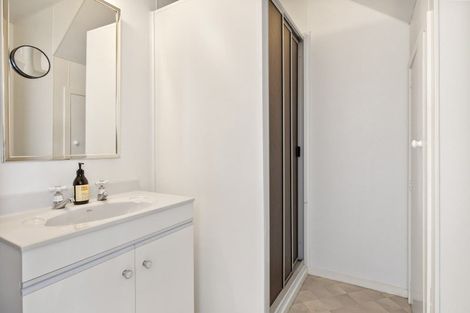 Photo of property in 64 Cliffs Road, Saint Clair, Dunedin, 9012