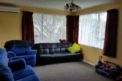 Photo of property in 16 Romilly Court, Papakura, 2110