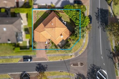 Photo of property in 1 Scarlet Oak Drive, Schnapper Rock, Auckland, 0632