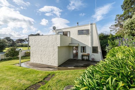 Photo of property in 72 Lake Ferry Road, Lake Ferry, Featherston, 5772