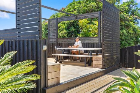 Photo of property in 728 Papamoa Beach Road, Papamoa Beach, Papamoa, 3118